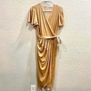Ivy City Co Lillie Champagne Velvet Faux Wrap Flutter Sleeve Midi Dress Small